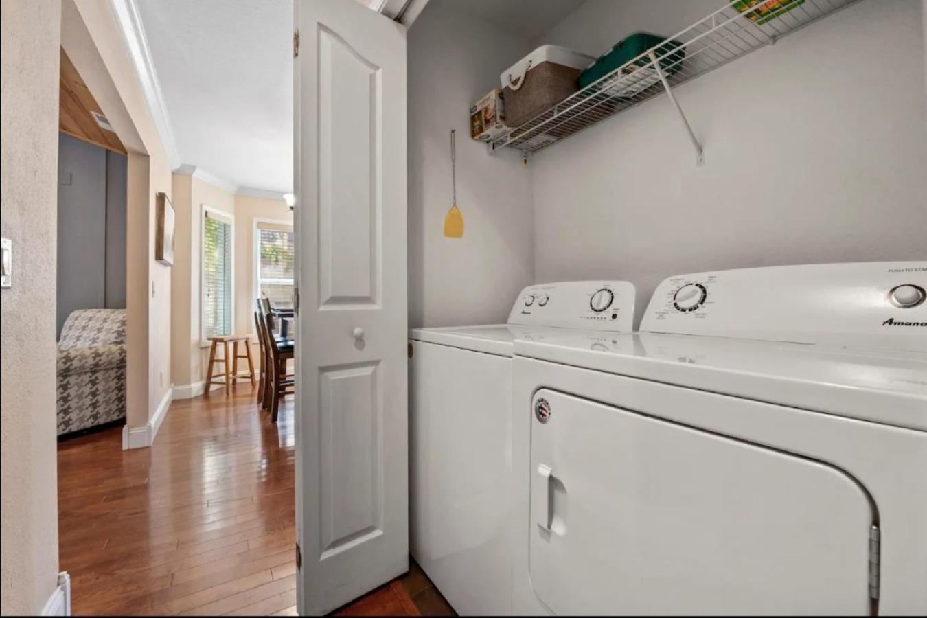Creekside Cottage*Hot Tub*Entire Home-ピジョンフォージ エクステリア 写真